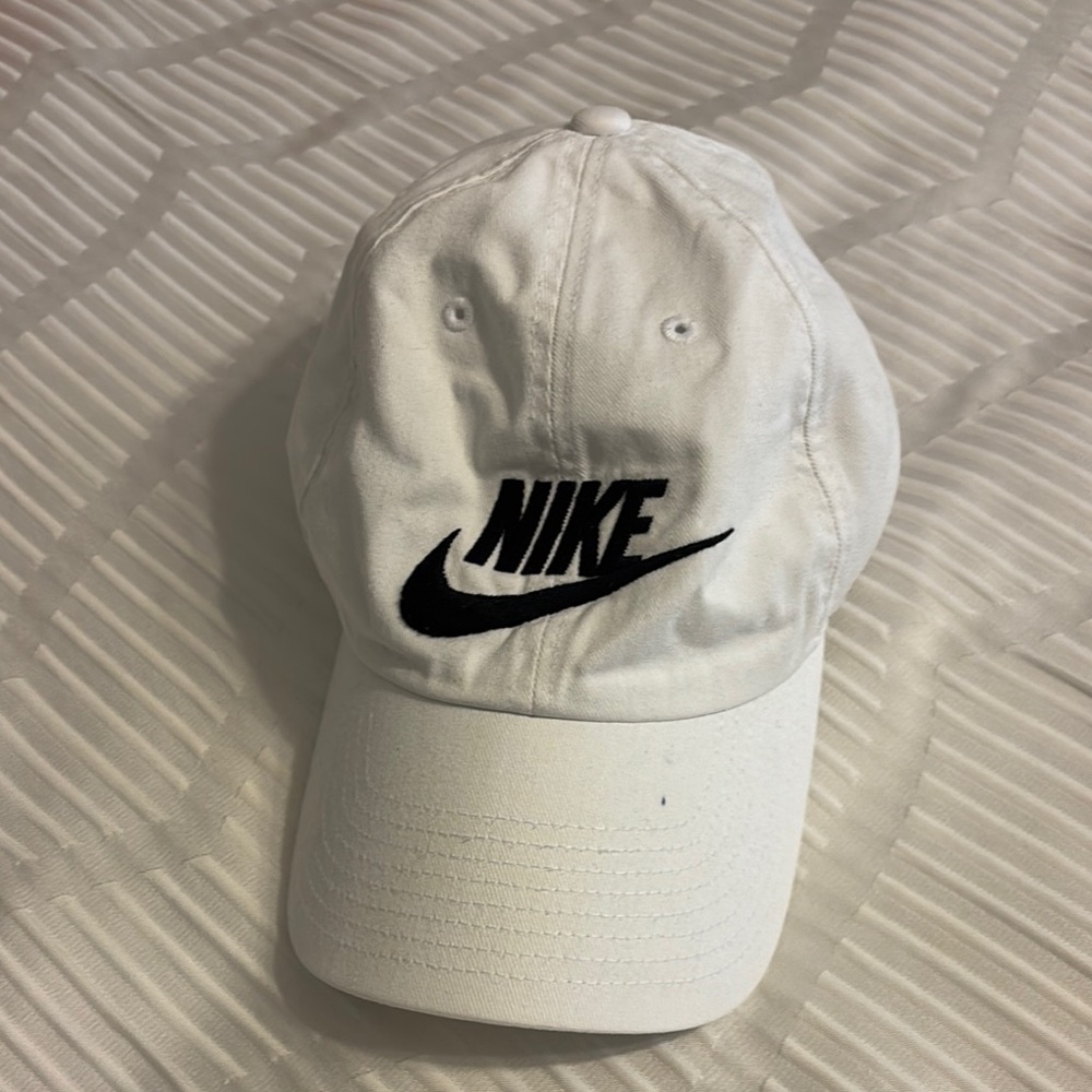 Nike Classic White and Black Cap